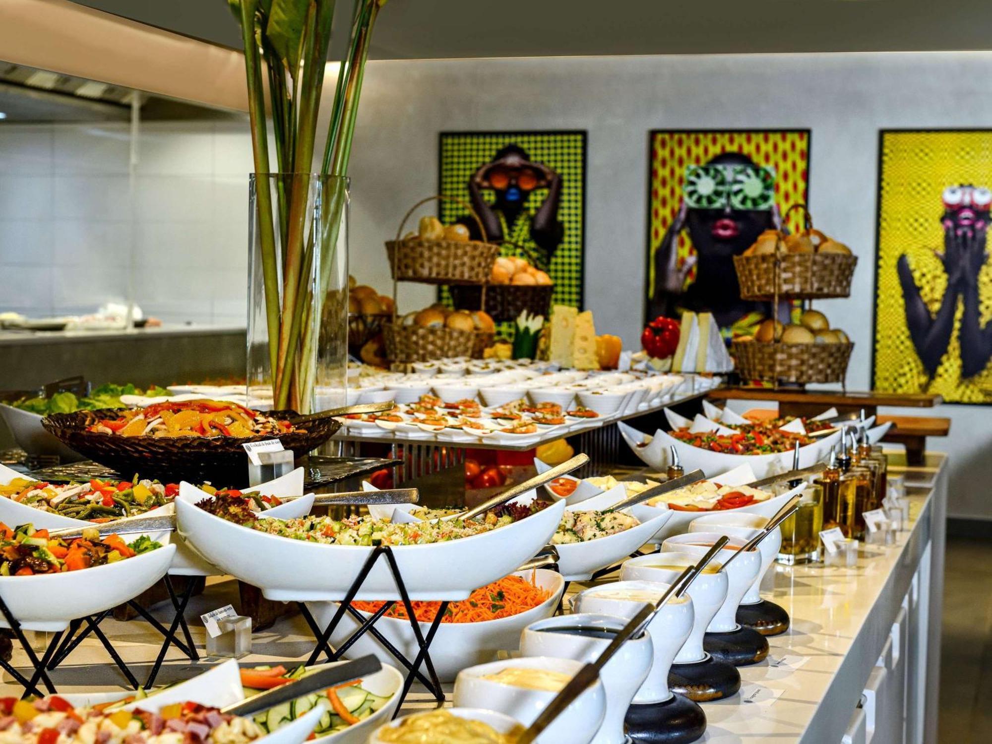 Pullman Abidjan Hotel Екстериор снимка